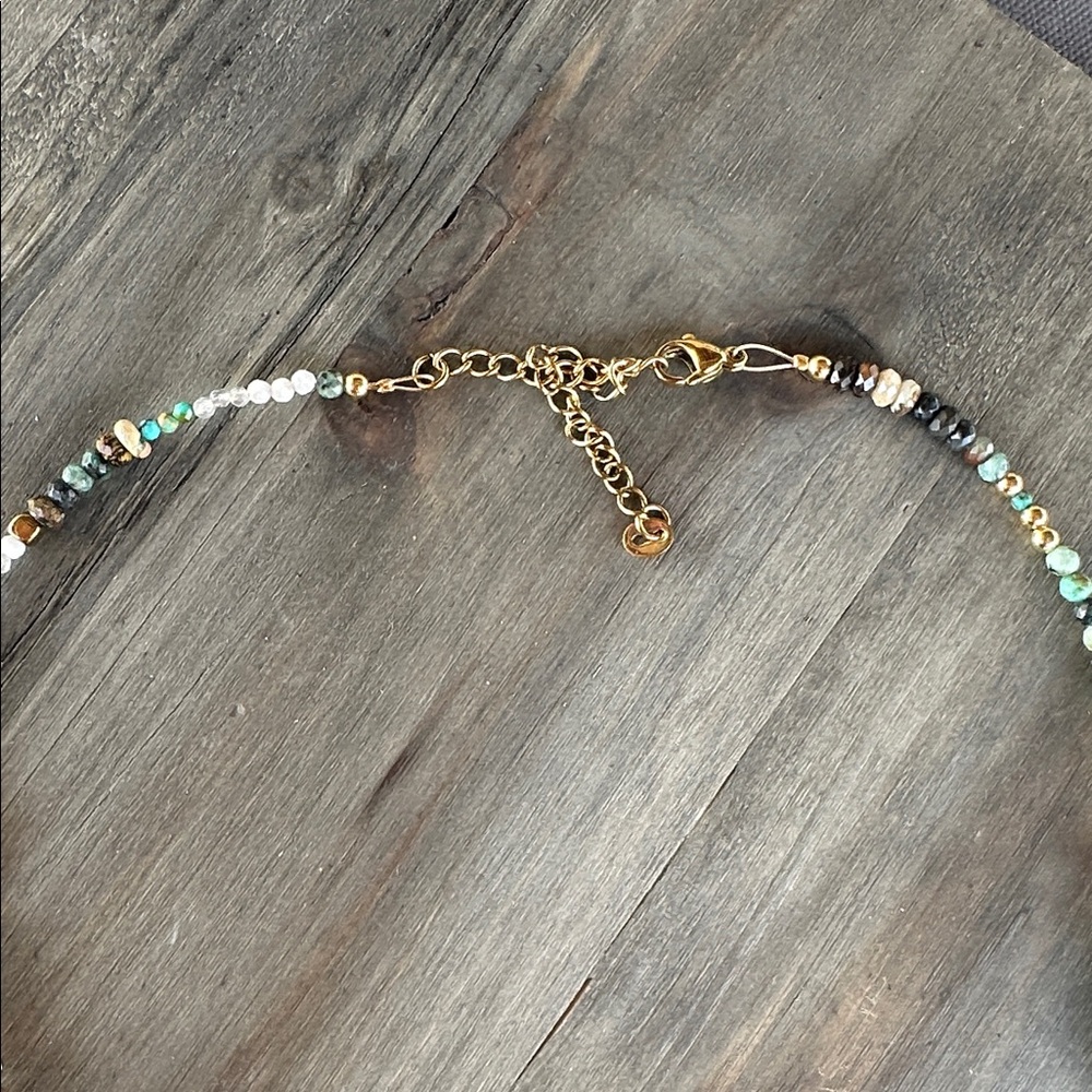 💎 Dainty Multicolor Beaded Necklace - Picture 7 of 9